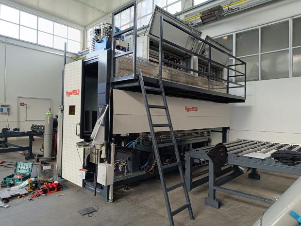 HyperWELD - namenska varilna aplikacija